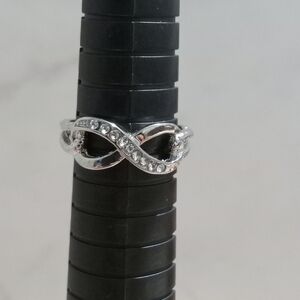 Elegant Silver Tone Infinity Ring